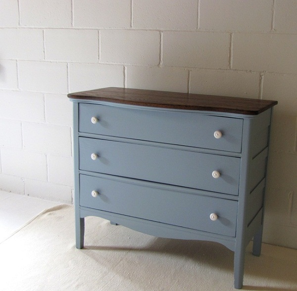 Two deals tone dresser